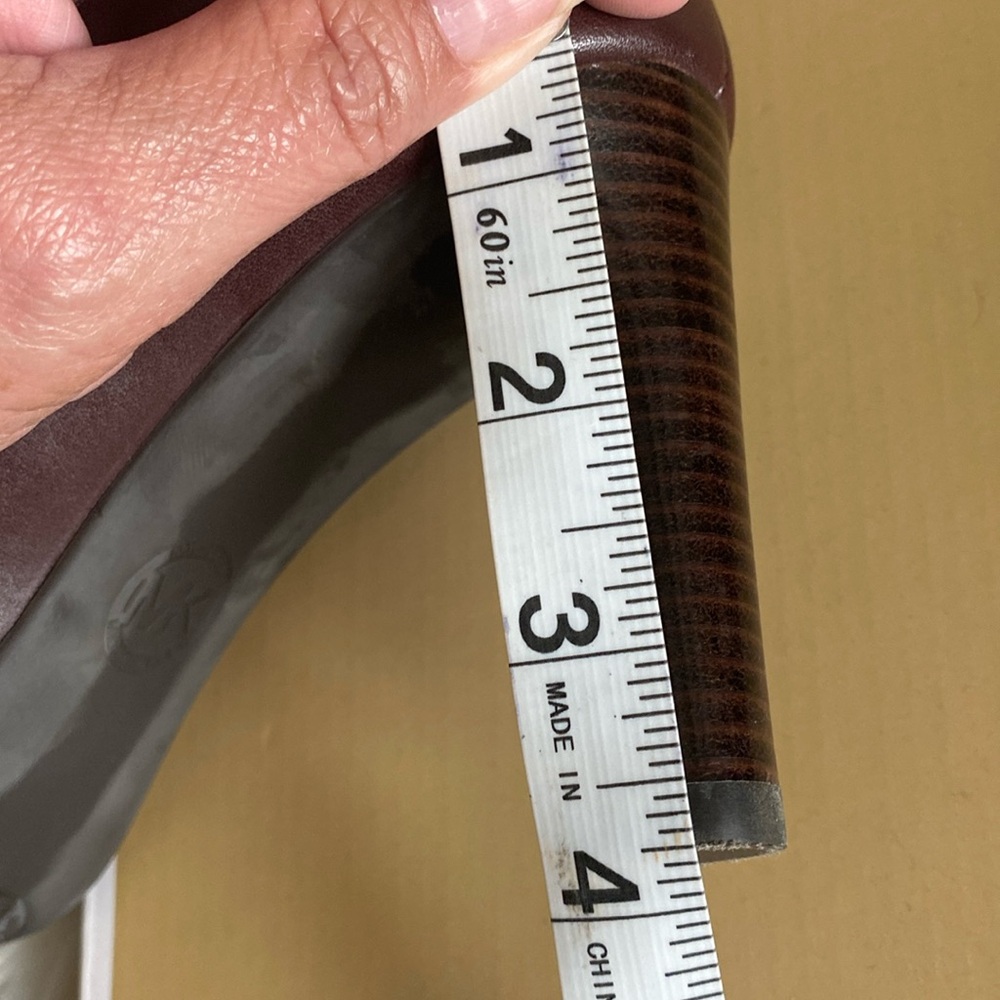 MICHAEL KORS Ladies Pumps - Picture 6 of 10